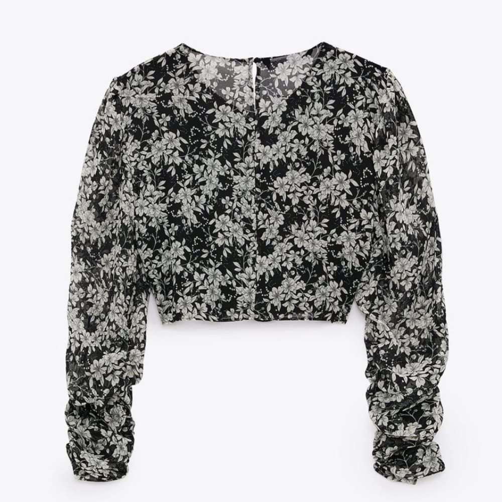 🆕💕 Zara crop print blouse (new with tags)